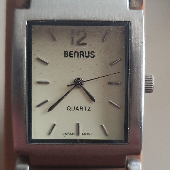 10/$20 Vtg Benrus PIM203BL Silver Leather Men's Watch - Picture 1 of 5
